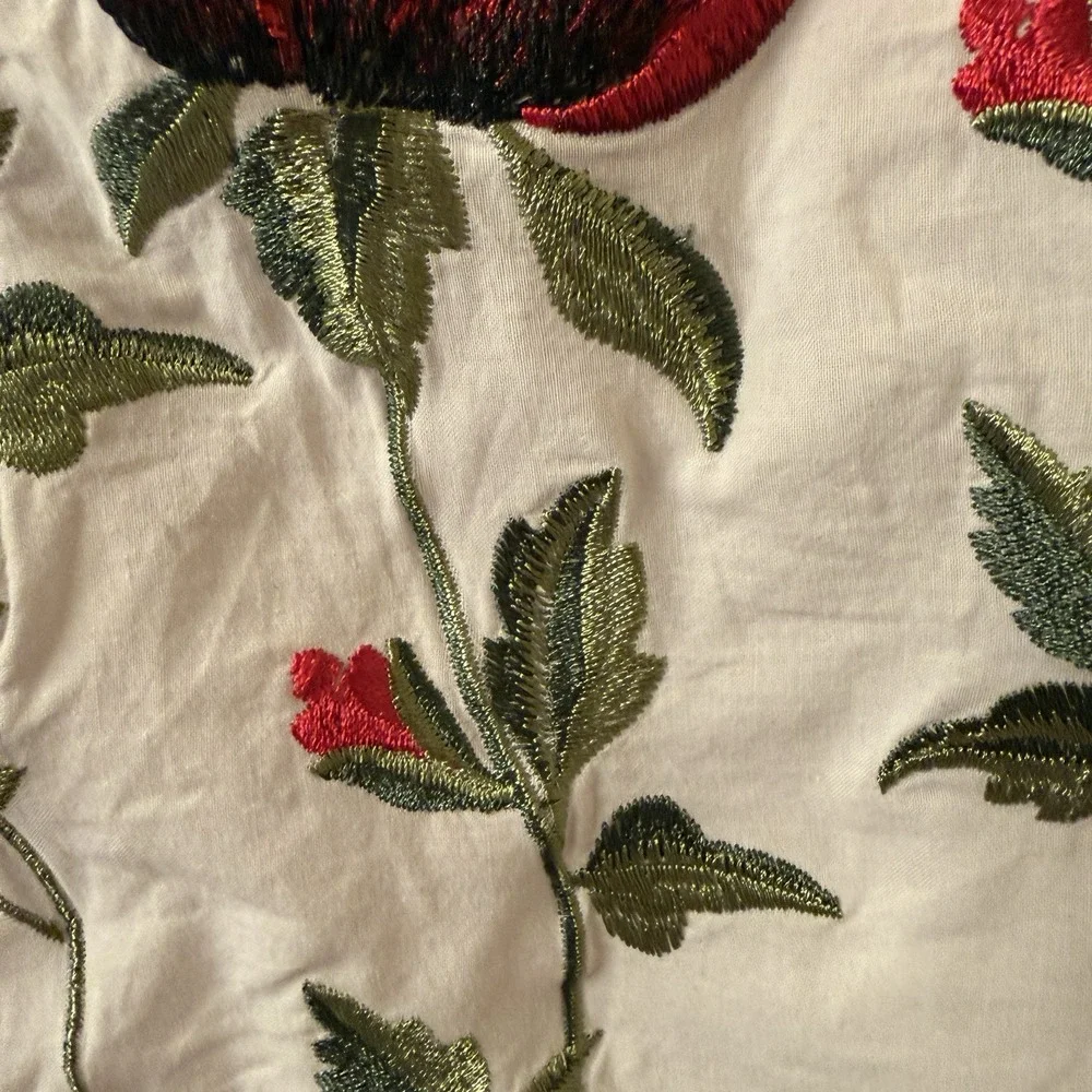 Edgehill Collection Toddler Girls White Embroidered Red Rose Dress Size 24M